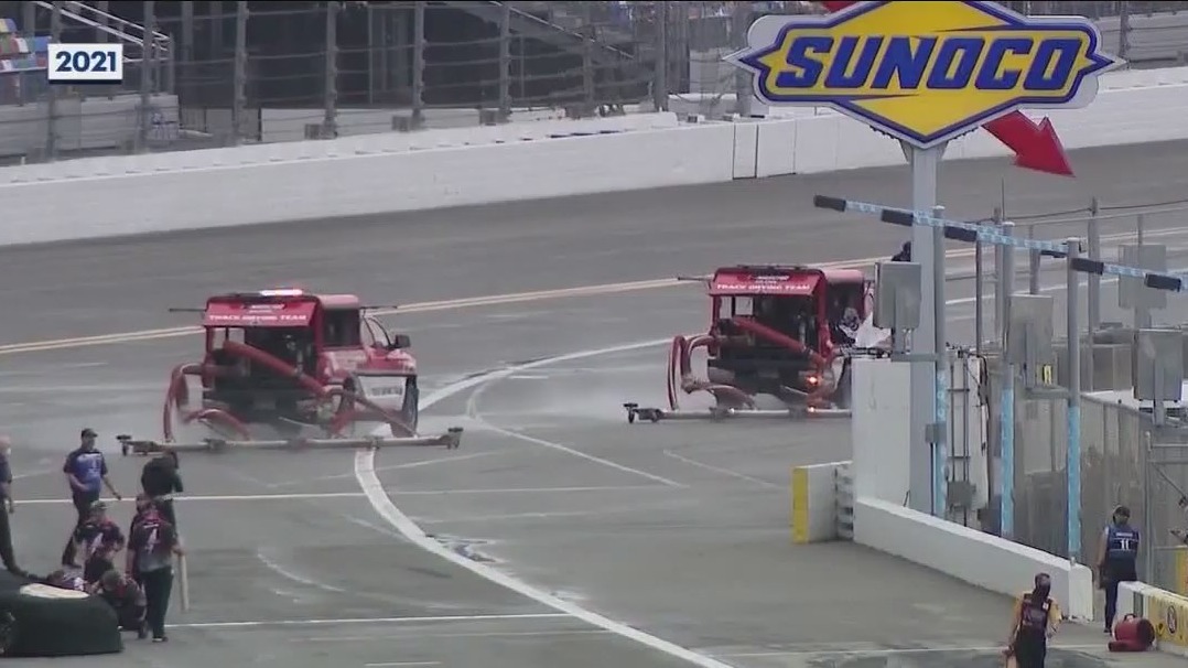 Daytona 500 faces potential weather delay